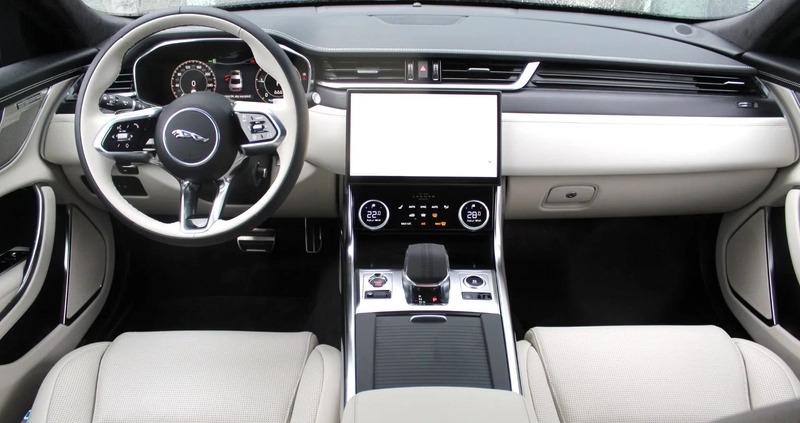 Jaguar XF cena 335900 przebieg: 1000, rok produkcji 2023 z Stryków małe 79